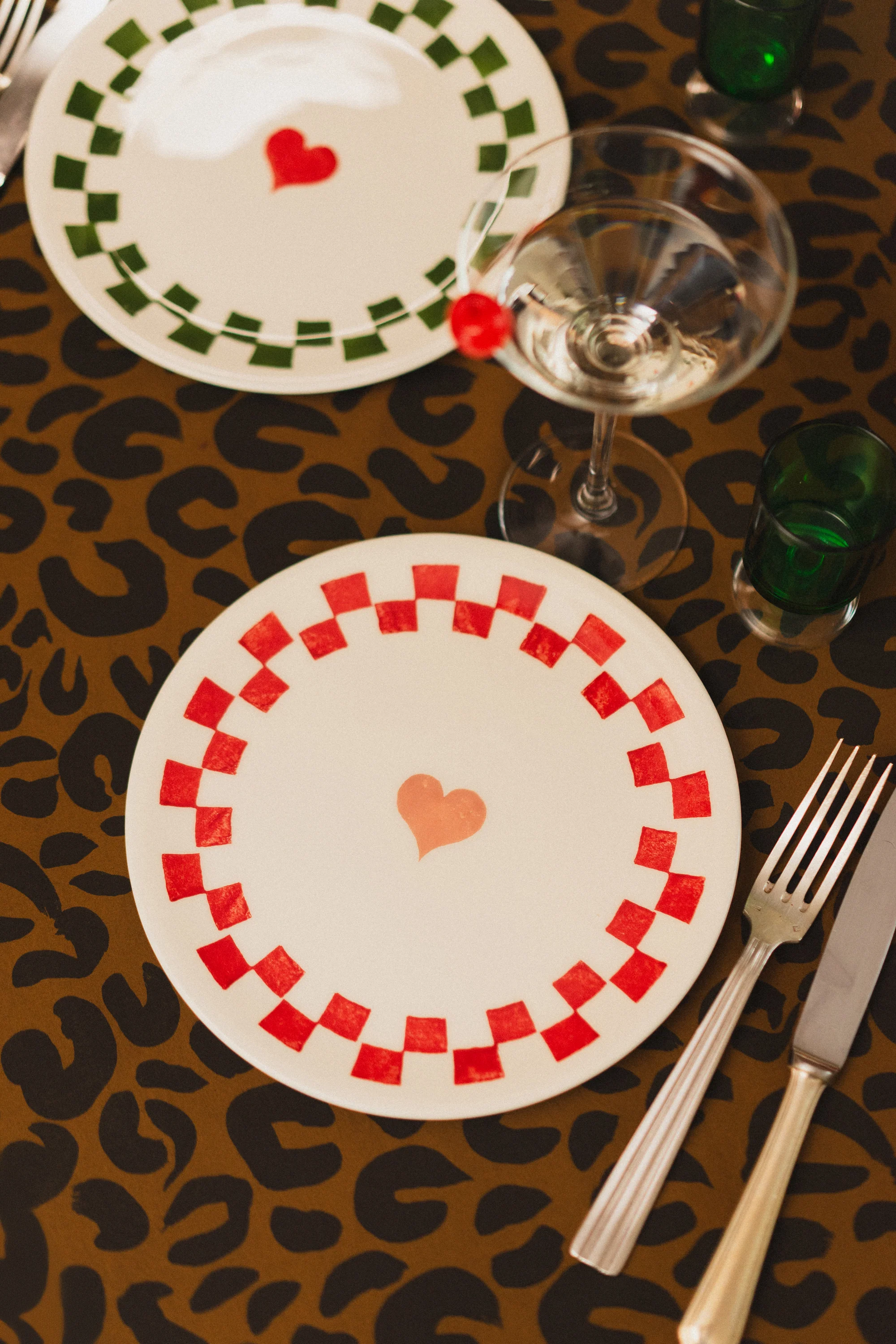 LOT DE 2 ASSIETTES ELIZA CHESS - Image 2
