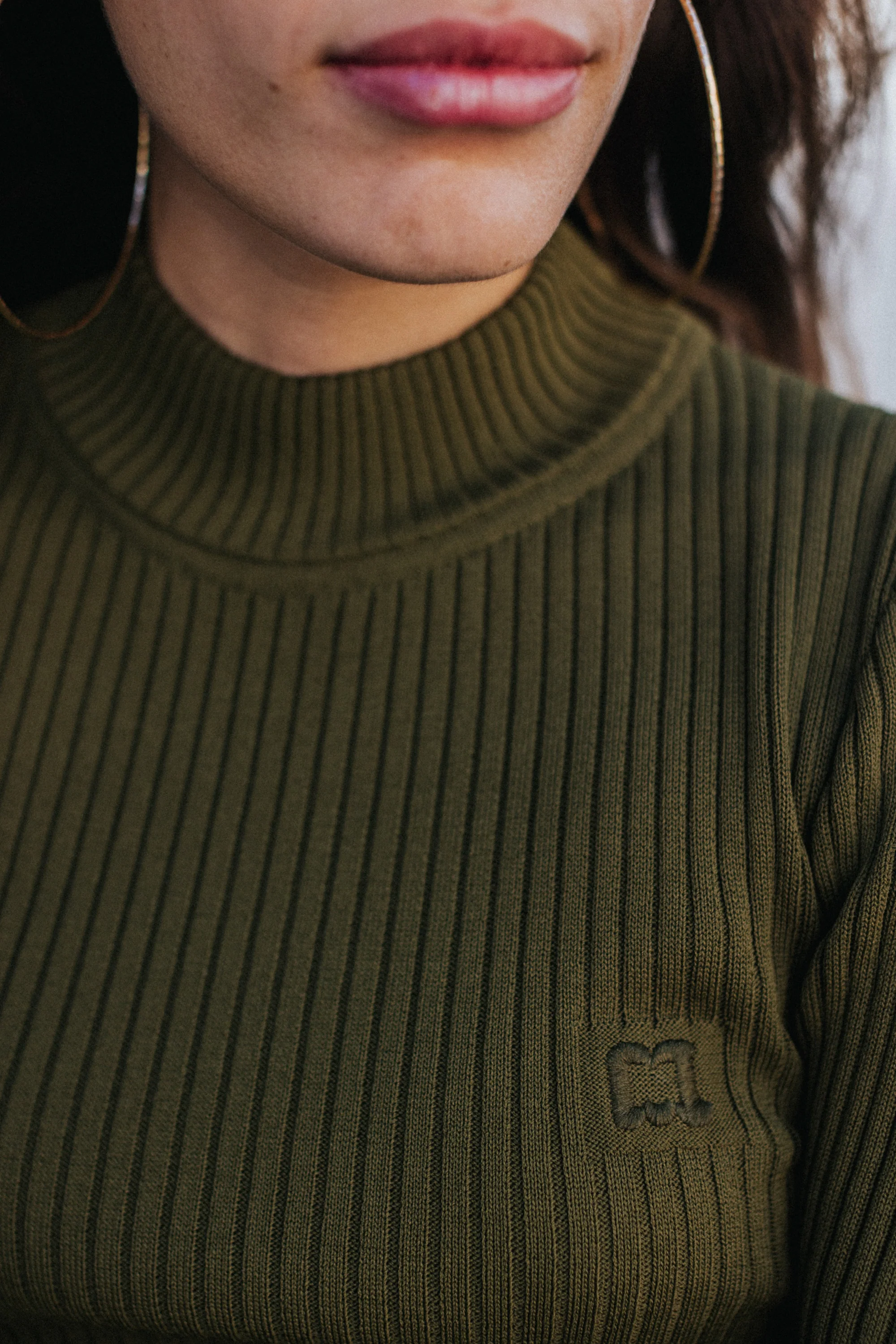 PULL EMY KAKI