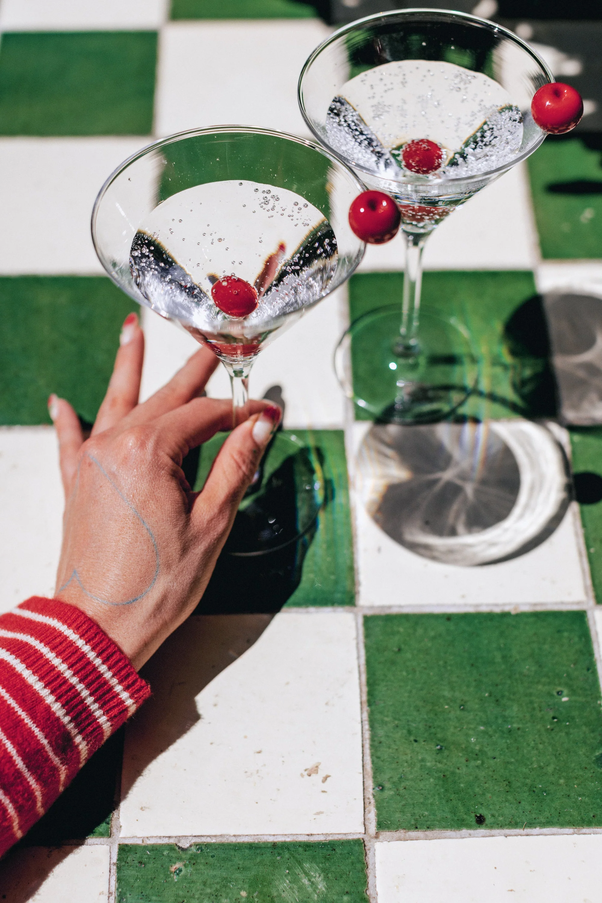 LOT DE 2 VERRES SCARLET COCKTAIL